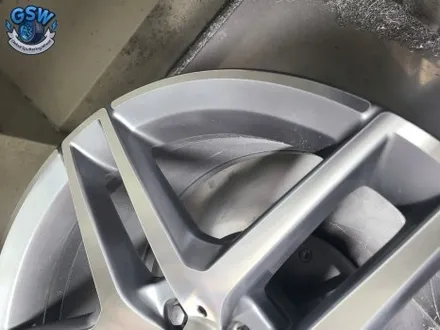 대전 마세라티 휠복원 기블리 19인치휠 다이아몬드 컷팅 휠복원 작업 후기! / 대전 유성구 복용동