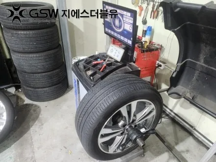 [분당휠복원] 벤츠 E클래스 17인치 휠 상처로 인한 다이아컷팅 휠복원 작업 후기입니다. / 대전 유성구 복용동