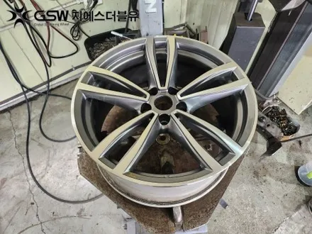 판교 휠복원 BMW 740D 19인치휠 컷팅휠 잘하는 업체! GSW! / 대전 유성구 복용동