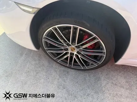 포르쉐 911 박스터 20인치휠 다이아컷팅 대전 휠복원 / 대전 유성구 복용동