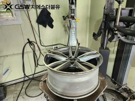 판교 휠복원 BMW 740D 19인치휠 컷팅휠 잘하는 업체! GSW! / 대전 유성구 복용동