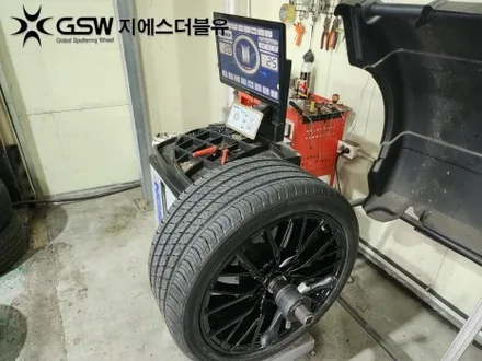 동탄 휠도색 제네시스 G80 19인치 휠 순정색상에서 블랙유광 크롬 도색 작업 후기입니다! / 대전 유성구 복용동