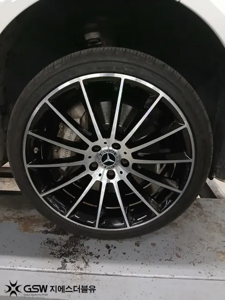 부산 벤츠 CLS450 휠수리 20인치 림 전체 스크래치 복원 / 대전 유성구 복용동