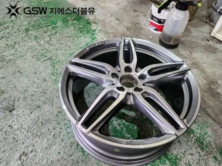 벤츠 E220D AMG 19인치휠 송파 휠복원 잘하는 곳! 지에스 더블유! / 대전 유성구 복용동