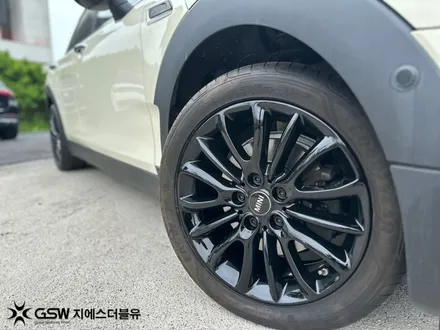 미니쿠퍼 클럽맨 17인치휠 블랙유광 대구 휠도색 / 대전 유성구 복용동