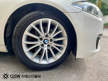 BMW 520D 대전 휠복원 심하게 손상된 휠도 새것처럼 / 대전 유성구 복용동