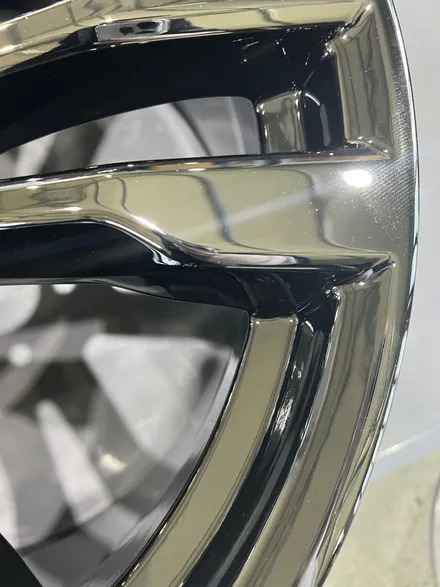 광주지에스더블유휠복원전문점[bmw x6광주에서휠복원][광주bmw x6휠복원휠도색][bmw x6휠도색휠복원][광주에서휠도색제일잘하는곳] / 대전 유성구 복용동