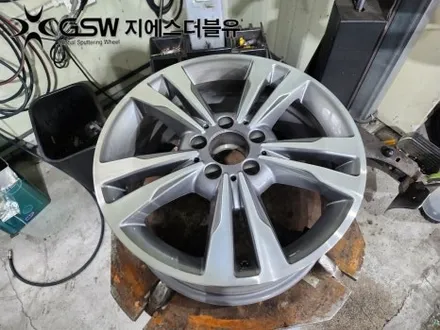 벤츠 휠복원 E클래스 17인치 다이아컷팅 휠복원 / 대전 유성구 복용동