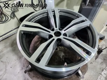 BMW 5시리즈 20인치휠 분당 휠복원 다이아컷팅 복원 잘하는 업체 소개해 드립니다! / 대전 유성구 복용동