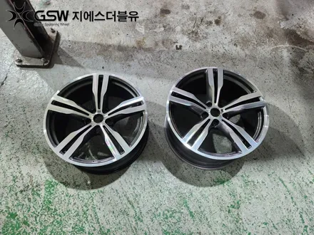 BMW 5시리즈 20인치휠 분당 휠복원 다이아컷팅 복원 잘하는 업체 소개해 드립니다! / 대전 유성구 복용동