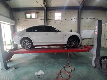[지에스더블유 광주점] BMW 순정 18인치 컷팅 휠 복원 [순천휠복원][순천휠수리][순천휠도색] / 대전 유성구 복용동