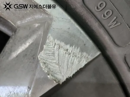 대전 미니쿠페 컨트리맨S 언테임드 18인치휠 찍음으로 인한 다이아몬드컷팅 휠복원 작업 후기 / 대전 유성구 복용동