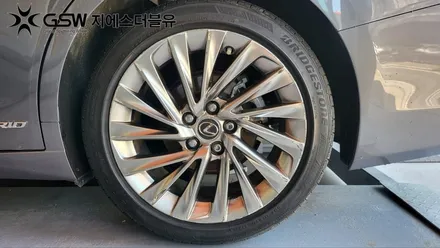 대전 렉서스 ES300h 휠복원 18인치 반광 스크래치 복원장착 작업! / 대전 유성구 복용동