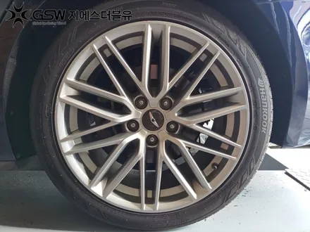 천안 휠도색 제네시스 G70 19MY 18인치휠 특별한 블랙반무광 도색 작업 방법! / 대전 유성구 복용동