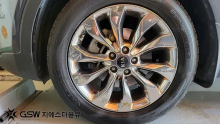 대전 더뉴쏘렌토 19인치 화이트크롬 휠 도색 작업 방법은? / 대전 유성구 복용동
