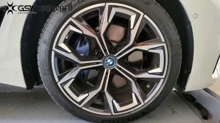강남 휠복원 BMW i4 19인치 휠 찍힘으로 인한 다이아컷팅 휠 수리 장착 후기 / 대전 유성구 복용동