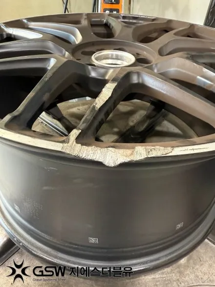 수원 벤츠 A45 AMG 19인치 무광 블랙 컷팅 휠복원 | 굴절·용접까지 완벽 복원 / 대전 유성구 복용동