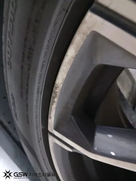 휠 림 손상 고민? 부산 BMW X6 21인치 휠복원으로 해결 / 대전 유성구 복용동