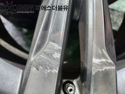 [분당휠복원] 벤츠 E클래스 17인치 휠 상처로 인한 다이아컷팅 휠복원 작업 후기입니다. / 대전 유성구 복용동