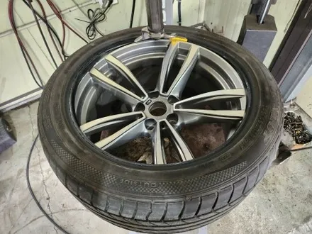 BMW 740D 손상된 휠도 말끔하게 용인 휠복원 / 대전 유성구 복용동