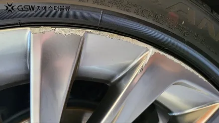 렉서스 ES300H 18인치휠 반광 스크래치 청주 휠복원 / 대전 유성구 복용동