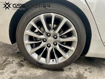 대전 캐딜락 CT6 순정 19인치 휠 복원 잘하는 곳 추천드립니다! / 대전 유성구 복용동