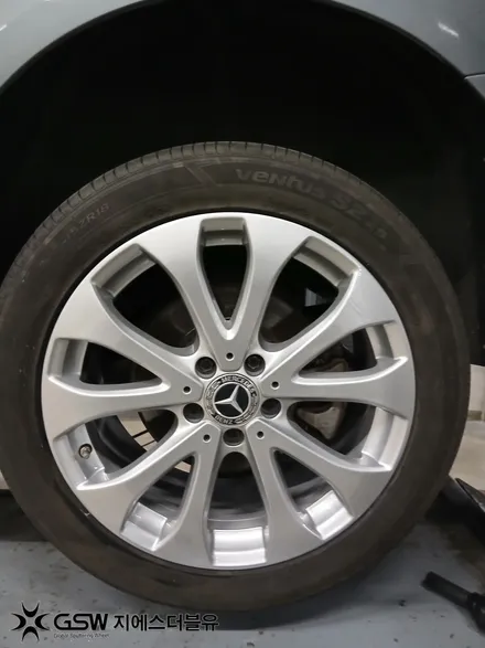 부산 벤츠 E220d 휠복원 후기 18인치 실버휠 스크래치 복원 작업 / 대전 유성구 복용동