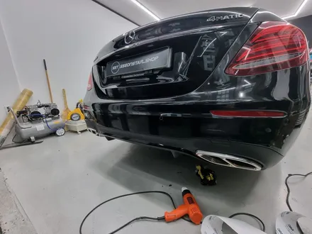 구리 남양주 벤츠 E클래스 E300 전체 크롬 딜리트 / 차는 역시 ? 올블랙 에디션.. All black pack .. / 경기 포천