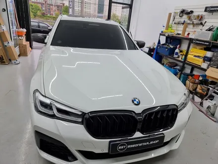 구리 남양주 랩핑 3M BMW 5시리즈 530i 리얼카본 루프스킨 + 몰딩 크롬죽이기 / 카본으로 뒤덮어 버리기 ! / 경기 포천