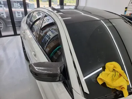 구리 남양주 랩핑 BMW 530i 루프몰딩 랩핑 / 화이트에서 블랙으로 일체감있게 ! / 경기 포천