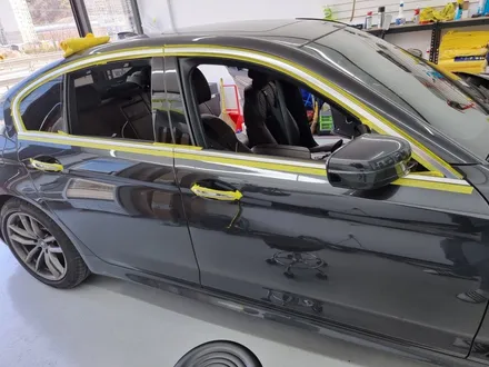 구리 남양주 랩핑 BMW 5시리즈 G바디 크롬죽이기 시공 / 경기 포천