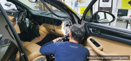포르쉐 마칸 어라운드뷰 - 순정형 리얼 3D 서라운드뷰