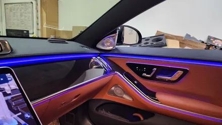 W223벤츠전용 엑티브엠비언트s500 4D부메스터 엠비언트 시공 입니다 !!!