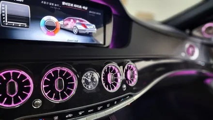 W222 S350 S클래스 S350 송풍구4D부메스터 엠비언트안드로이드오토카플레이 올인원  시공 입니다