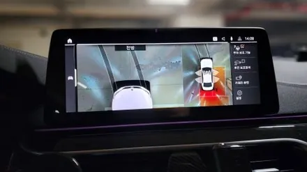 bmw 5시리즈 g30 순정어라운드뷰 파킹어시스턴트 입니다