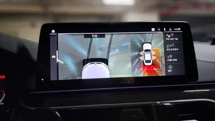 bmw 5시리즈 g30 순정어라운드뷰 파킹어시스턴트 입니다