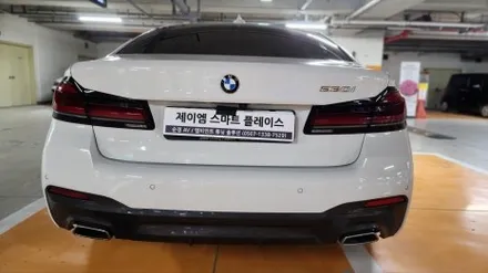 bmw 5시리즈 g30 순정어라운드뷰 파킹어시스턴트 입니다