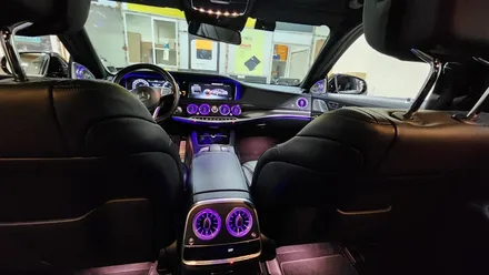 W222 S350 S클래스 S350 송풍구4D부메스터 엠비언트안드로이드오토카플레이 올인원  시공 입니다