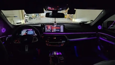 BMW 5시리즈 G30 520I 크리스탈 기어세트 마에스트로스피커 회오리엠비언트