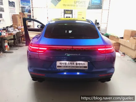 포르쉐 파나메라 티맵 유튜브 넷플릭스 M2C 네비 장착 시공