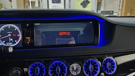 W222 S350 S클래스 S350 송풍구4D부메스터 엠비언트안드로이드오토카플레이 올인원  시공 입니다