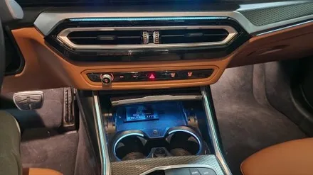 BMW 320 G20 3시리즈  송풍구.컵홀더 엠비언트 입니다