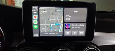 메르세데스 벤츠 C클래스 C43 AMG 무선 아이폰 연결 카플레이(Carplay) / 안드로이드 오토(유선) 지원 K-play 설치 매립 시공 장착기