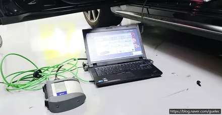 벤츠 S클래스 무선 미러링 - S350 티맵, 유튜브, 넷플릭스 사용 가능 미러링 기기 설치 장착기