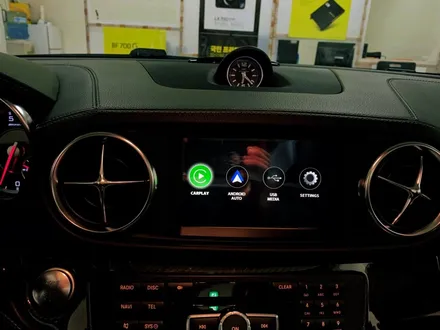 벤츠 SL 63 AMG 무선 카플레이, 안드로이드오토(유선) 순정 K-Play - SL350 SL400 SL500 SL65 애플 아이폰, 안드로이드폰 연결 호환 지원