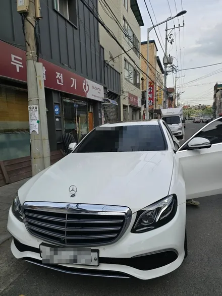 벤츠 W213 E300 계기판 출장 AMG코딩 및 풀코딩 [대구 코딩집] / 대구 북구