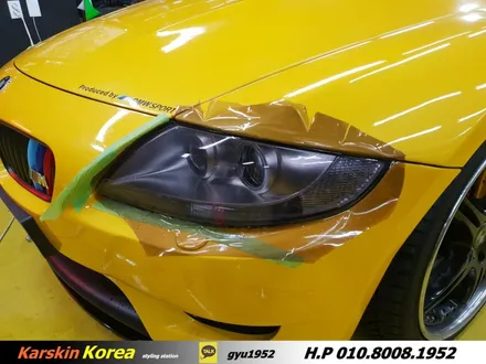 bmw z4-라이트 스모그 필름 시공으로 앞모습 강력한 변화를 주자(군포 라이트 필름) / 경기 군포
