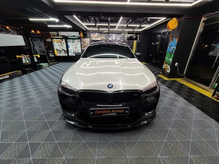 .bmw M5 랩핑으로 변화 주기.(투톤) 리얼 카본 / 군포 부곡동