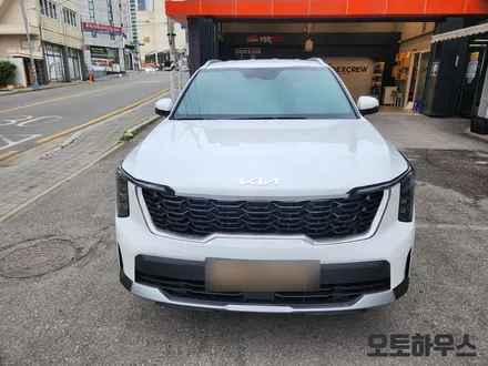 MQ4쏘렌토 애니가드 썬팅 신차 열차단썬팅 아이나비 블랙박스