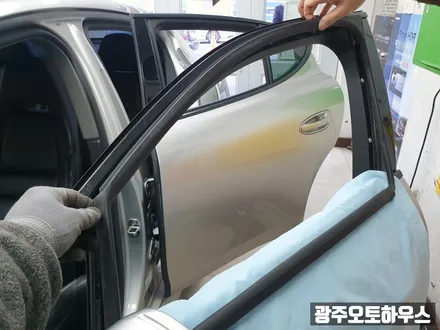 광주썬팅잘하는 곳에서 포르쉐 파나메라 시공